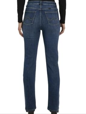 Wrangler Women's High-Rise Bootcut Free to Stretch Jeans, Dark Blue, Size 10